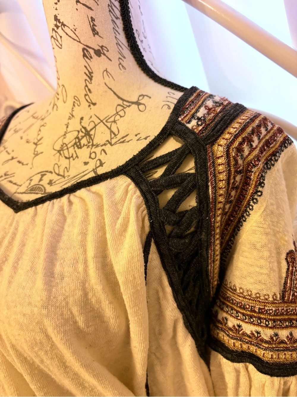 Y2K Free People Cream Peasant Tunic with Black Trim and Maroon Embroidery - Picture 8 of 11